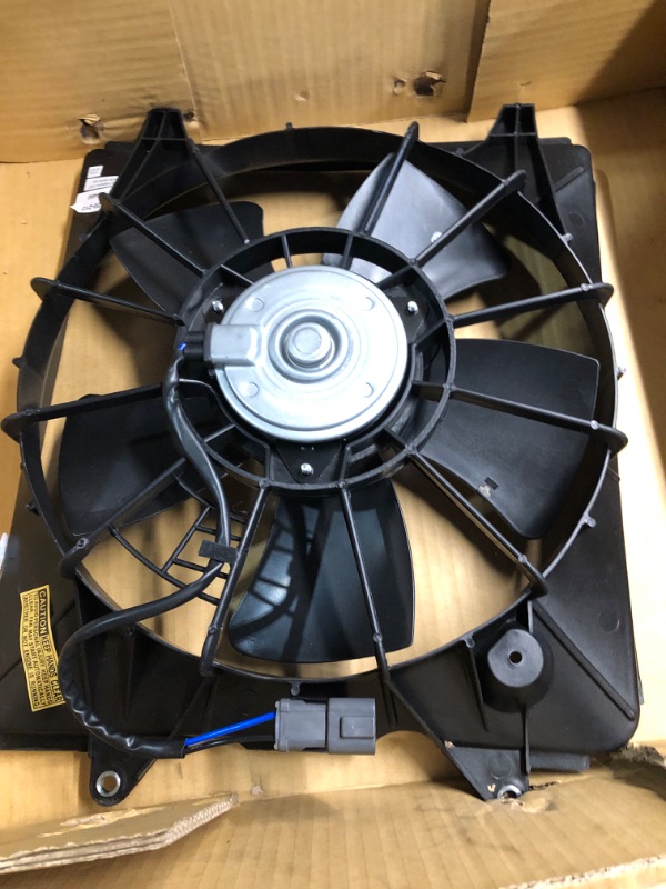 Photo 1 of Dorman 620-212 Engine Cooling Fan Assembly for Select Honda Models