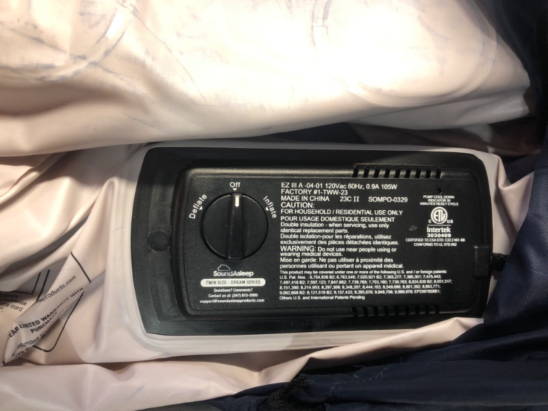 Photo 3 of (used item)SoundAsleep Dream Series Luxury Air Mattress with ComfortCoil Technology 