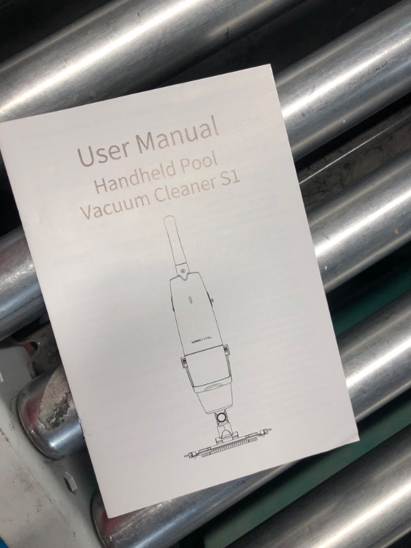 Photo 4 of (2024 Upgraded) Lydsto Handheld Pool Vacuum with Telescopic Pole, Cordless Rechargeable Pool Vacuums Cleaner, 60 Mins Running Time, Deep Cleaning for Above & In-ground Pools, Hot Tubs, Spas Silver