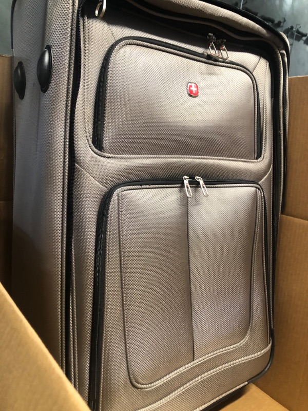 Photo 2 of (zippers not working) SwissGear Sion Softside Expandable Roller Luggage, Pewter, Checked-Large 29-Inch 