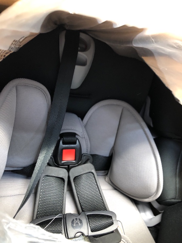 Photo 3 of ***USED - LIKELY MISSING PARTS - UNABLE TO VERIFY FUNCTIONALITY***
Britax Boulevard Clicktight Convertible Car Seat, Gray Contour SafeWash Boulevard Gray Contour