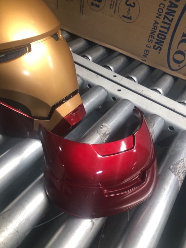 Photo 3 of Avengers Marvel Legends Iron Man Electronic Helmet - Multicolor Characters