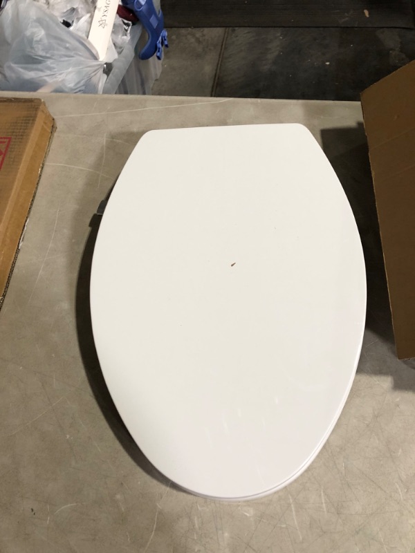 Photo 4 of ***USED - NO ACCESSORIES INCLUDED***
Delta Faucet Refresh Elongated Bidet Toilet Seat, Bidet Attachment for Toilet, 833004-WH