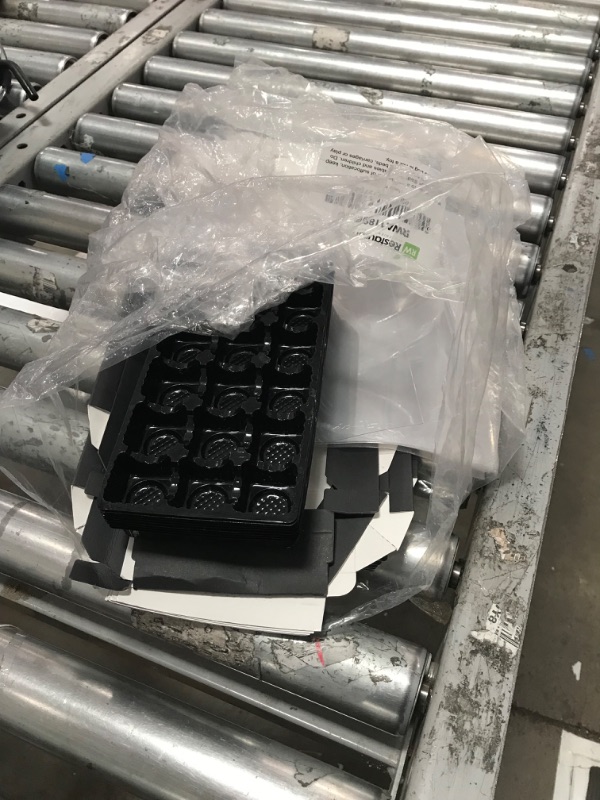 Photo 1 of Restaurantware Sweet Vision 10 x 5.7 x 1.6 Inch Rectangle Candy Boxes, 10 Disposable Bakery Gift Boxes - 18 Compartments, With Slidable Clear Lids, Black Paper Boxes For Chocolate, Treats, 10 X 1 BX