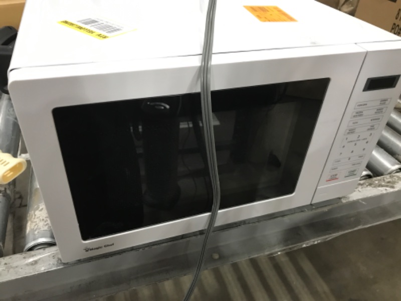 Photo 2 of 0.7 cu. ft. 700-Watt Countertop Microwave in White
