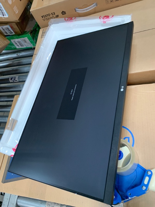 Photo 1 of LG FHD 27-Inch Computer Monitor 27MK600M-B, IPS with AMD FreeSync, Black 27 Inches