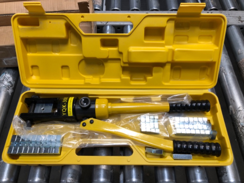 Photo 2 of 16T Hydraulic Crimping Tool 8AWG-600MCM Cable Crimping Tool 0.87 inch Stroke Hydraulic Lug Crimper Electrical Terminal Crimper with 13 Pairs of Die Sets, YQK-300
