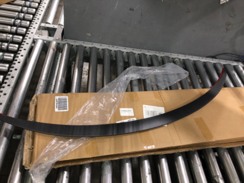 Photo 1 of Rongxu auto Fit Tesla Model 3 Spoiler Rear Spoiler Wing 2017-2023 2024 Tesla Model 3 Rear Trunk Lip, Carbon Fiber Matte Black Sporty Appearance Tesla Model 3 Accessories Trunk Spoiler Carbon Fiber Pattern