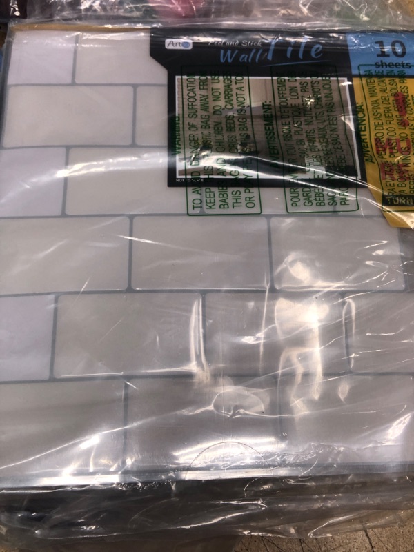 Photo 1 of 10 pcs peel and stick white tiles