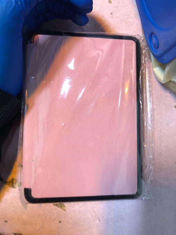 Photo 2 of IDLE HANDS CASE 2022 PINK