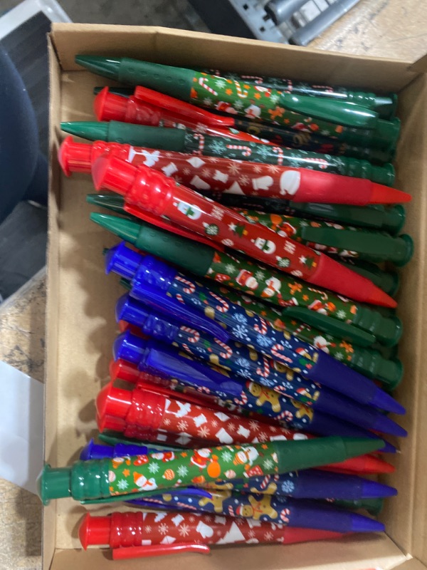 Photo 2 of Sabary 30 Pcs Christmas Pens Jumbo Pens 7.5 Inch Large Ballpoint Pens Giant Pen for Kids Adults Christmas Party Favor Office Classroom School Supplies Xmas Gifts(Cute Style)