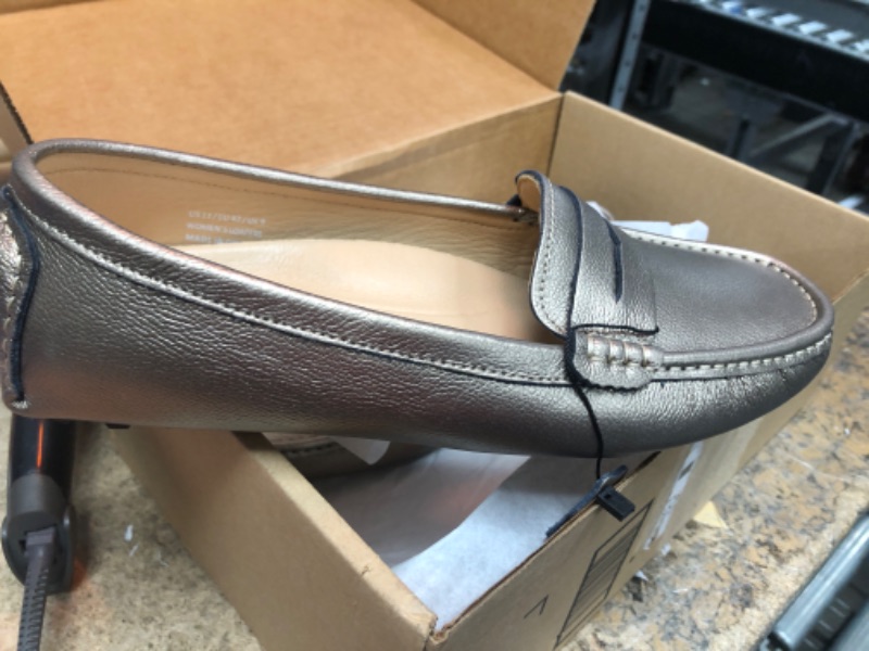 Photo 1 of ARTISURE WOMENS LOAFERS 11 METALLIC 