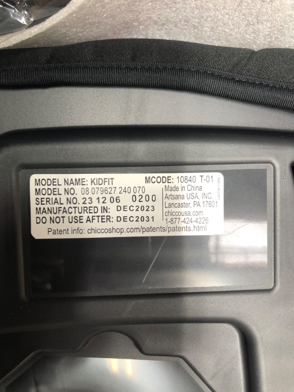 Photo 4 of Chicco KidFit ClearTex Plus 2-in-1 Belt-Positioning Booster Car Seat, Backless and High Back Booster Seat, for Children Aged 4 Years and up and 40-100 lbs. | Obsidian/Black KidFit Plus with ClearTex® No Chemicals Obsidian