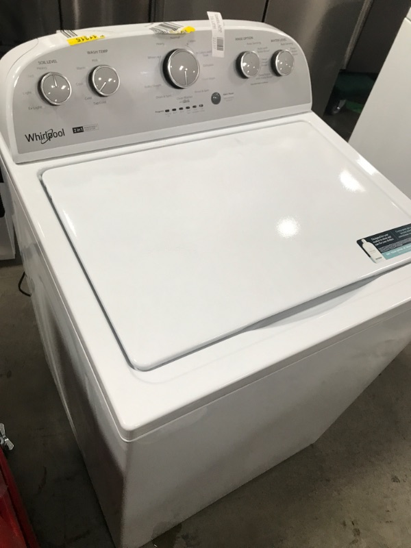 Photo 4 of Whirlpool 3.8-cu ft High Efficiency Impeller and Agitator Top-Load Washer (White)