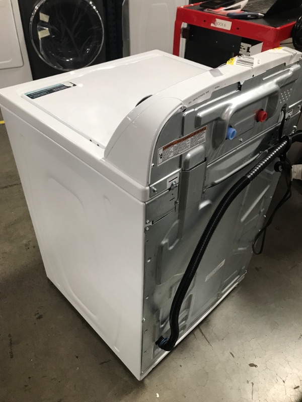 Photo 5 of Whirlpool 3.8-cu ft High Efficiency Impeller and Agitator Top-Load Washer (White)