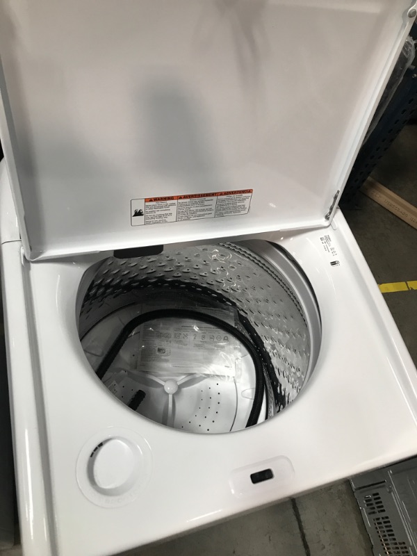 Photo 3 of Whirlpool 4.6-cu ft High Efficiency Impeller Top-Load Washer (White)