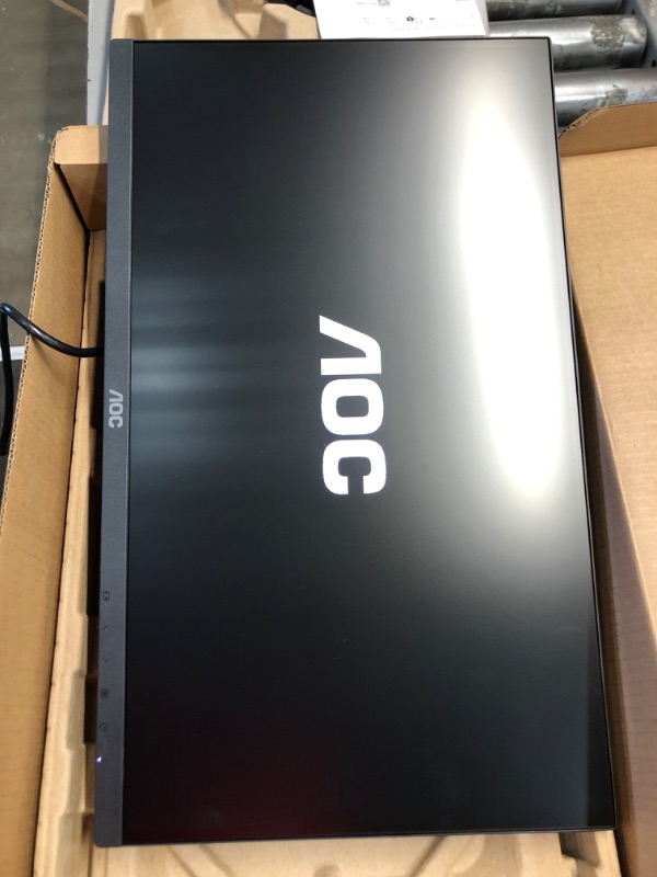Photo 1 of AOC 21.5" Monitor