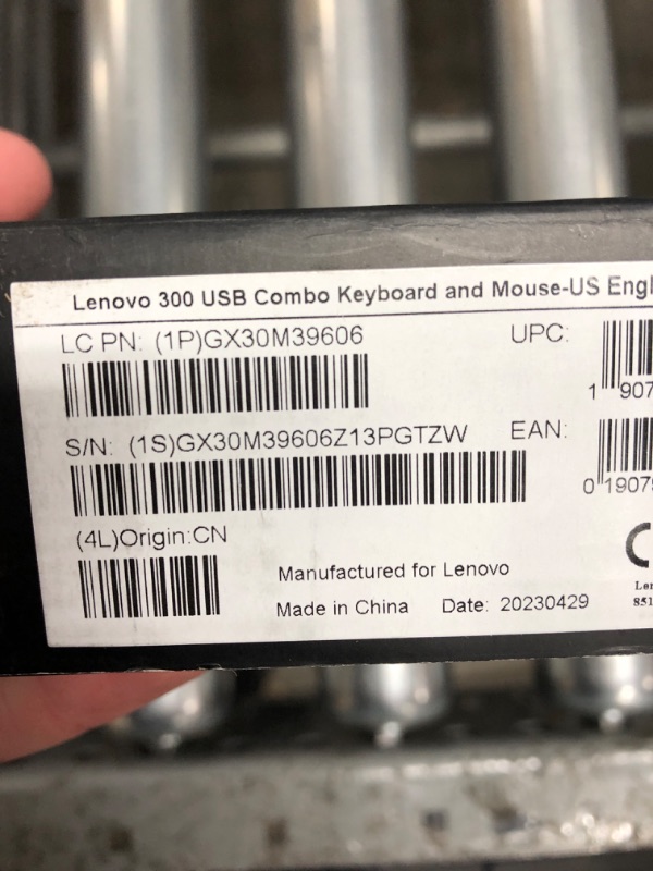 Photo 3 of Lenovo 300 USB Combo, Full-Size Wired Keyboard & Mouse, Ergonomic, Left or Right Hand Mouse, Optical Mouse, GX30M39606, Black & GX30M39704 300 - Mouse - Right and Left-Handed - Wired - USB