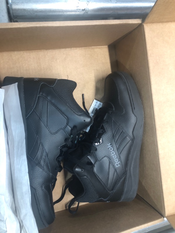 Photo 2 of (READ FULL POST) Reebok Men's Bb4500 Hi 2 Sneaker 10 Black. In great condition, like new. 