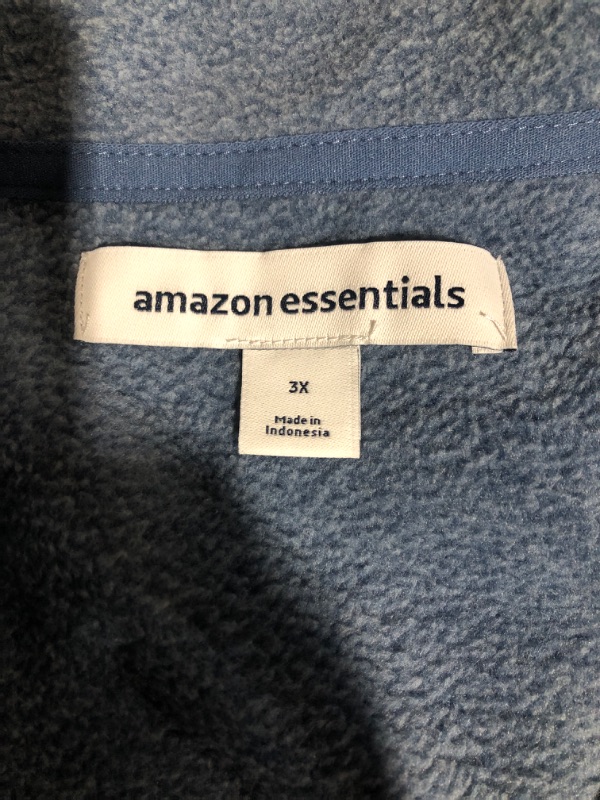 Photo 3 of * 3X * used * 
Amazon Essentials Women's Classic-Fit Full-Zip Polar Soft Fleece Jacket 