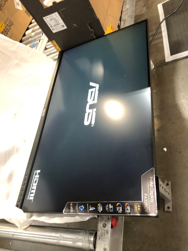 Photo 5 of ASUS ProArt Display 32” 4K HDR Monitor (PA329CV) - UHD (3840 x 2160), IPS, 100% sRGB/Rec.709, ?E < 2, Calman Verified, USB-C Power Delivery, DisplayPort, HDMI, USB 3.1 Hub, C-clamp, Height Adjustable
