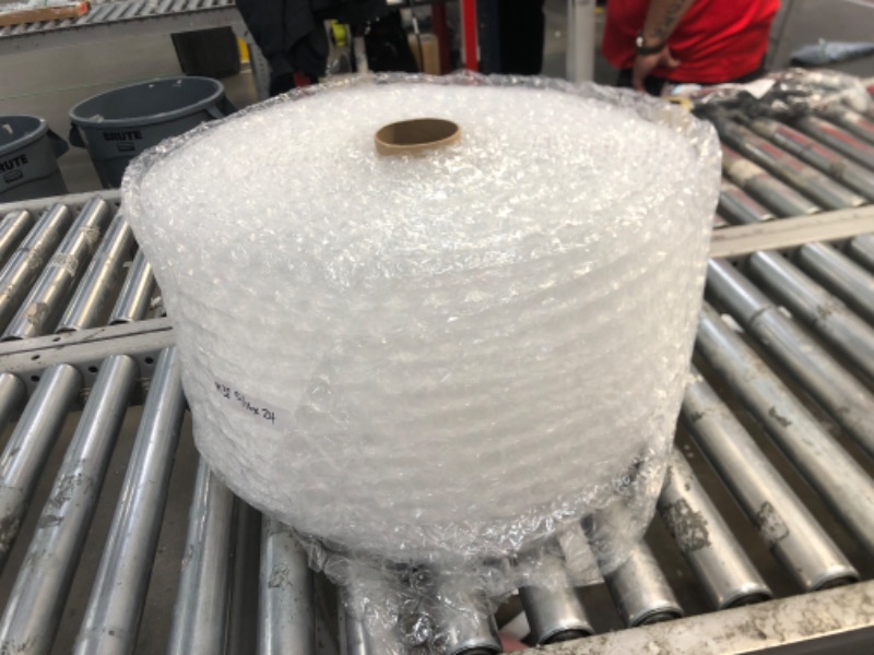 Photo 2 of Amazon Basics Perforated Bubble Cushioning Wrap - Medium 5/16", 12-Inch x 100-Foot Long Roll