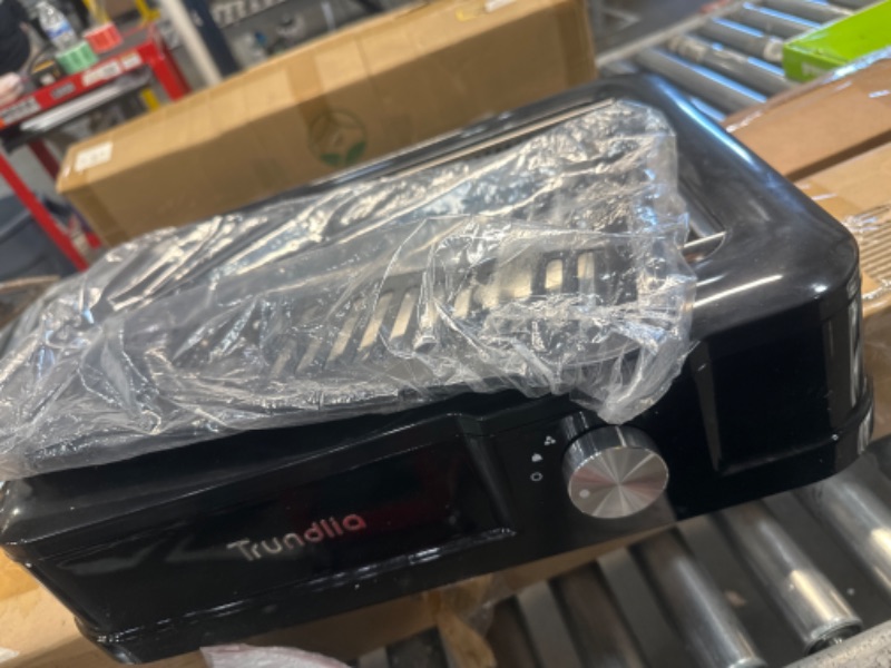 Photo 1 of **BROKEN*NON-FUNCTIONAL*FOR PARTS ONYL
Trundlia Electric Smokeless Indoor Grill 15*10 Nonstick 