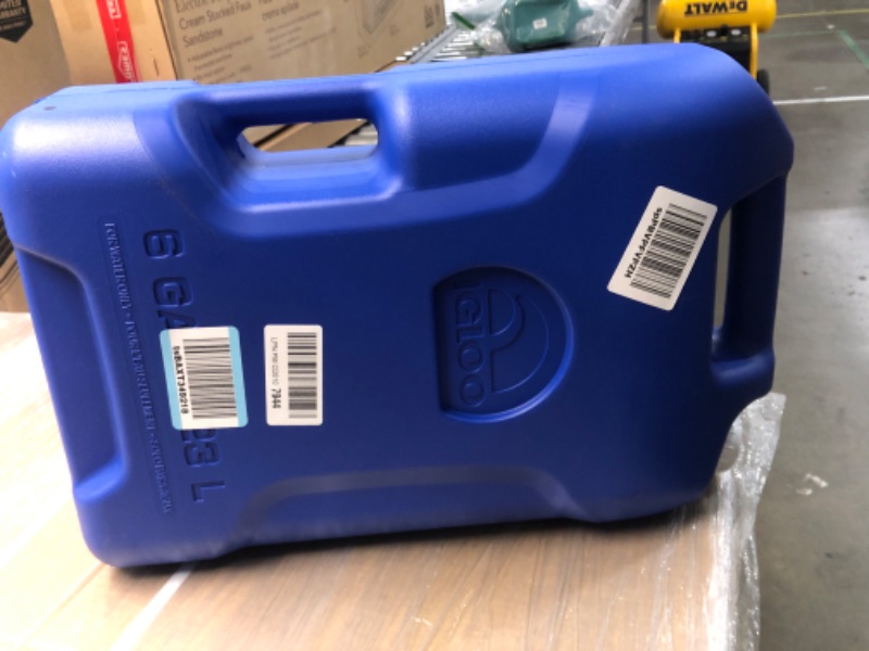 Photo 2 of gallon only!
Igloo 6 Gallon Heavy Duty Portable Camping Hiking Water Storage Container, Blue Blue 6 Gallon