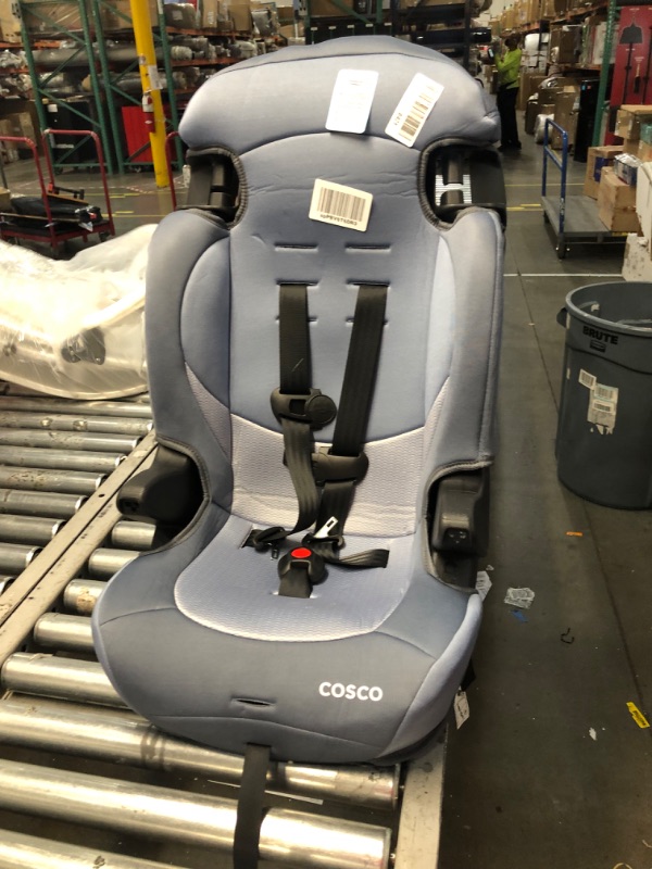 Photo 3 of ***SEE NOTES*** Cosco Finale DX 2-in-1 Booster Car Seat, Extended Use: Forward-Facing, Belt-Positioning Booster in Organic Waves