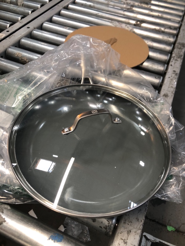 Photo 1 of 12inch Pan with top