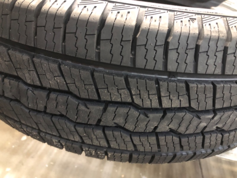 Photo 2 of CROSSMAX ALL SEASON CT-1 225/65R17 102H