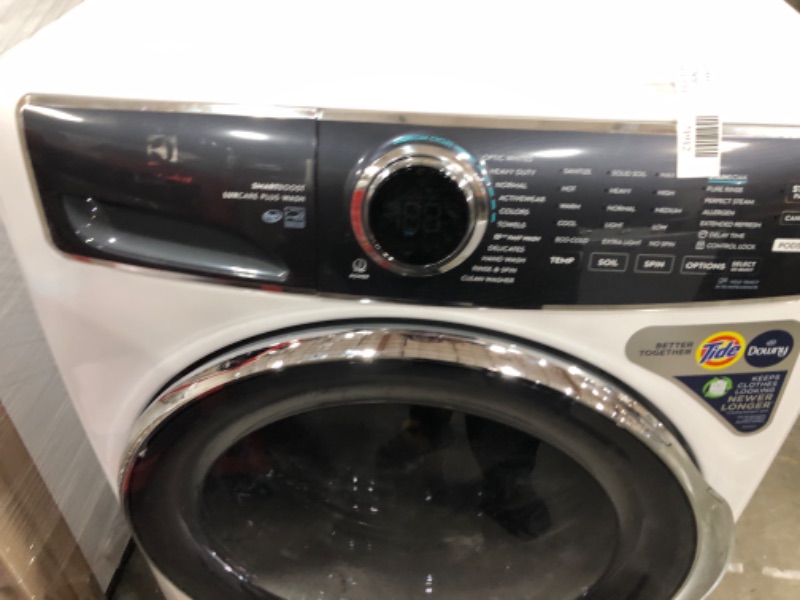 Photo 5 of Electrolux SmartBoost 4.5-cu ft High Efficiency Stackable Steam Cycle Front-Load Washer (White) ENERGY STAR
