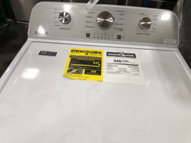 Photo 3 of Maytag 4.5-cu ft High Efficiency Agitator Top-Load Washer (White)
