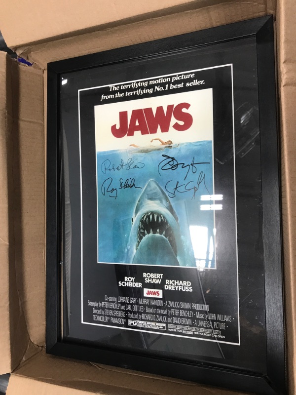 Photo 2 of HWC Trading JAWS Movie Poster Cast Signed 16 x 12 inch Framed Gift Printed Autograph Film Rob Scheider Robert Shaw Richard Dreyfuss Print Photo Picture Display - 16" x 12" Framed