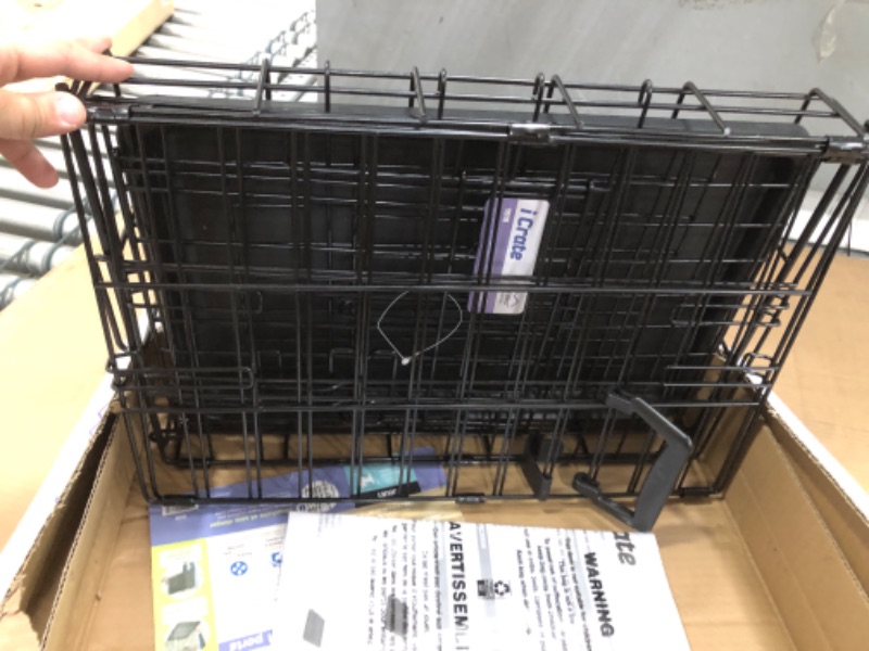 Photo 1 of 18-Inch Single Door iCrate with Fleece Bed