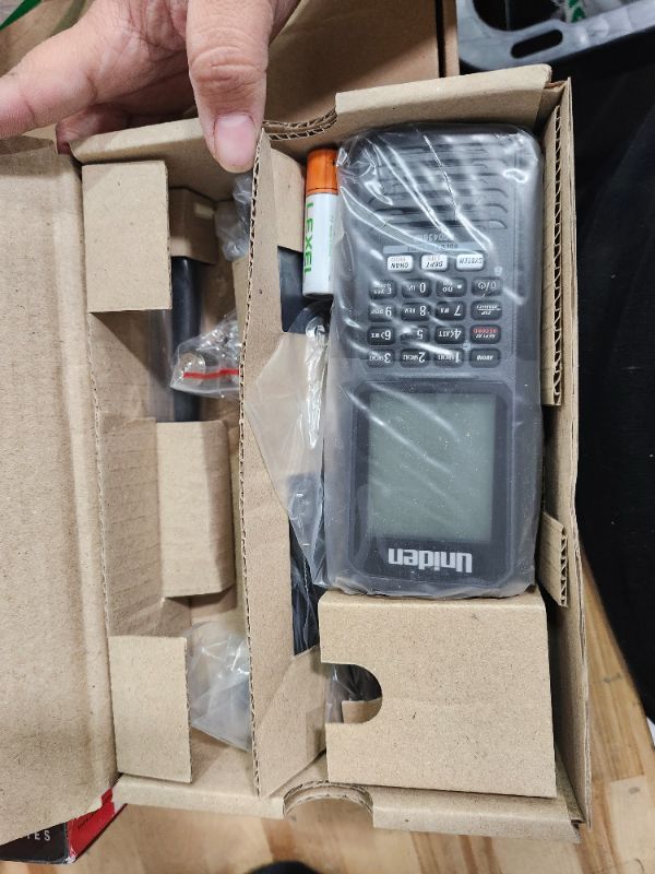 Photo 2 of Uniden BCD436HP HomePatrol Series Digital Handheld Scanner. TrunkTracker V, Simple Programming, S.A.M.E. Emergency/Weather Alert, Covers USA and Canada BCD436HP Base/Mobile Scanner