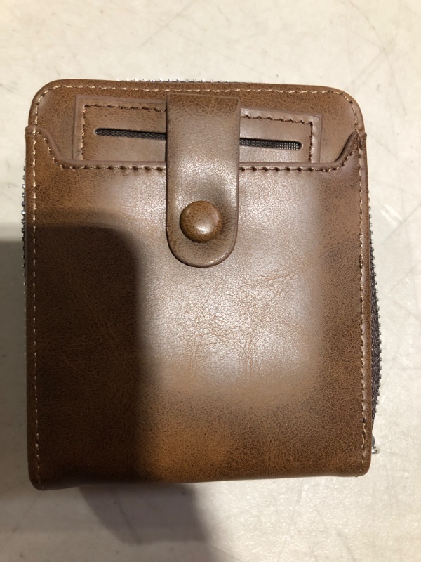 Photo 2 of (see all images) Zipper Wallet Men RFID Blocking Bifold Wallets - ID Window, 9 Card Holders 