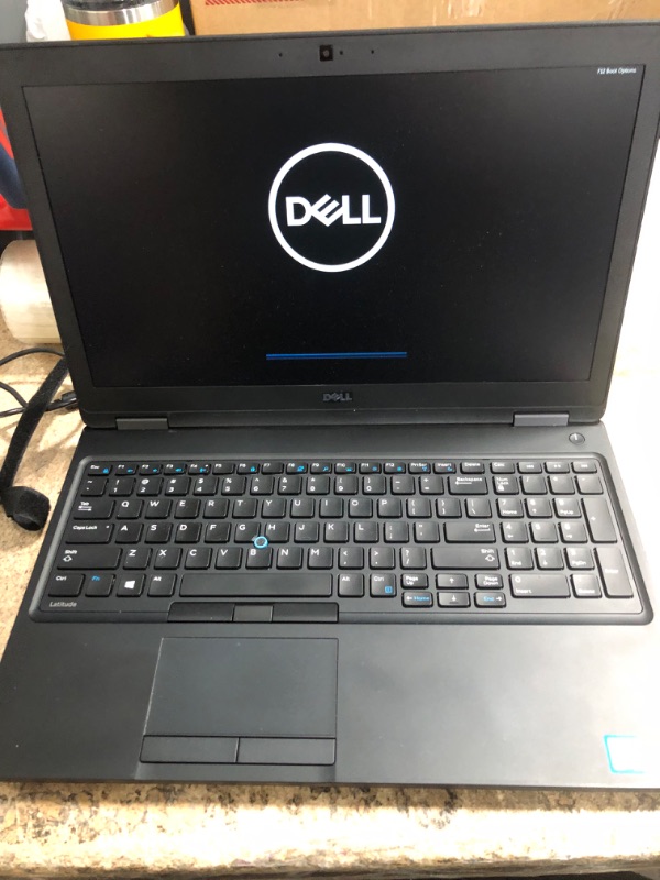 Photo 5 of ***lock pin needed***Dell Latitude 5580 Intel Core i7-7820HQ 16GB DDR4 512GB SSD 15.6" Windows 10 Pro Laptop (Renewed)