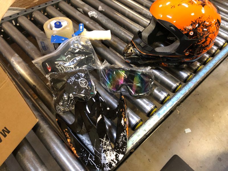 Photo 2 of Dirt Bike Helmets Youth Motocross Helmet Fashion Adult Motorcycle Helmet Off-Road Moutain Bike Helmet DOT Approved 4Pcs Set Small Orange