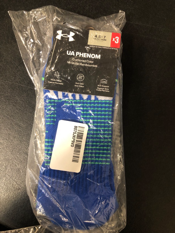 Photo 2 of Size 4.5-7 youth - Under Armour Unisex PHENOM, MAK/AST, YL