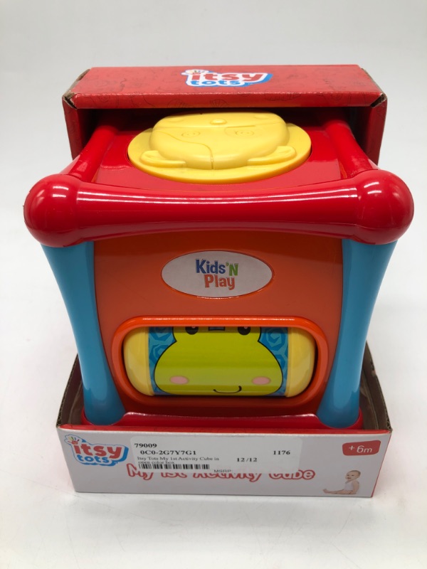 Photo 2 of ITSY TOTS MY 1ST ACTIVITY CUBE IN OPEN COLOR BOX
