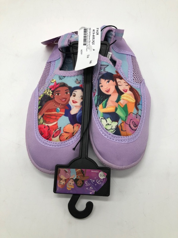 Photo 2 of Disney Princesa Water Shoes Size 9/10