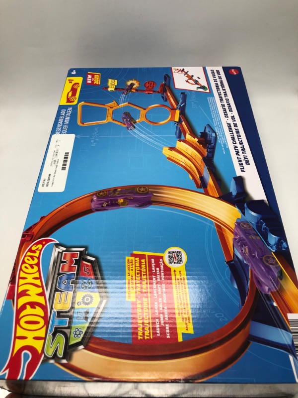 Photo 3 of Hot Wheels Track Set with 1 Hot Wheels Car STEAM Flight Path Challenge
