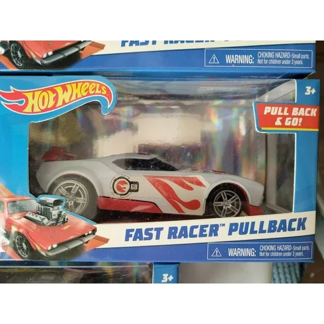 Photo 1 of Hot Wheels Fast Racer Pullback - White Fast Fish
