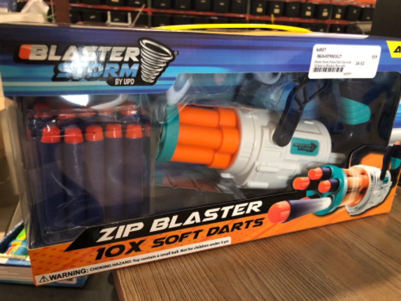 Photo 2 of Zip Blaster 10x soft Darts
