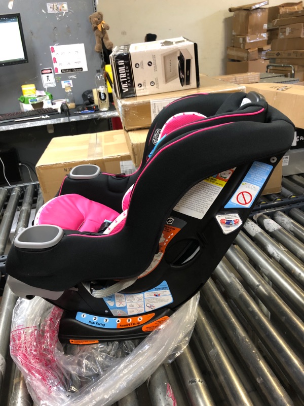 Photo 3 of Graco - Extend2Fit Convertible Car Seat, Kenzie