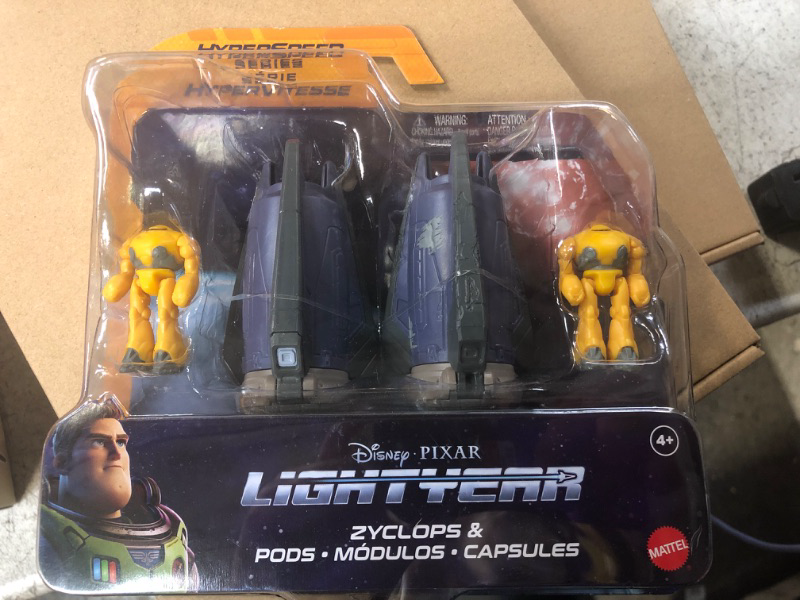 Photo 2 of Mattel Lightyear Toys Hyperspeed Series, Zyclops Mini Action Figure & Pod Vehicle, Toy Set with 3.78-in Spaceship Zyclops & Pods