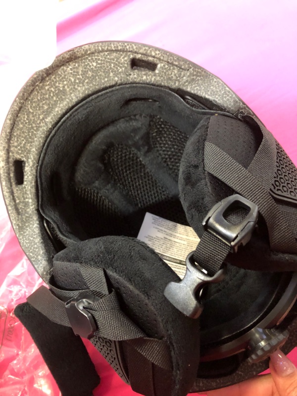 Photo 5 of Helmet for Men, Women & Youth item is damaged 