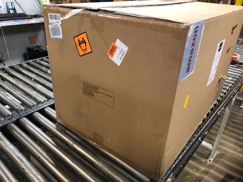 Photo 1 of Amazon Basics Freestanding Gas Grill with Side Burner, 6 Burner (66,000 BTU)
