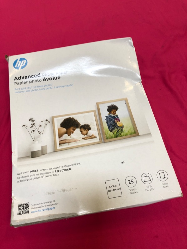 Photo 2 of HP Advanced Photo Paper, Glossy, 65 lb, 8 x 10 in., 203 x 254 mm, 25 sheets 8 x 10 in 25 sheets